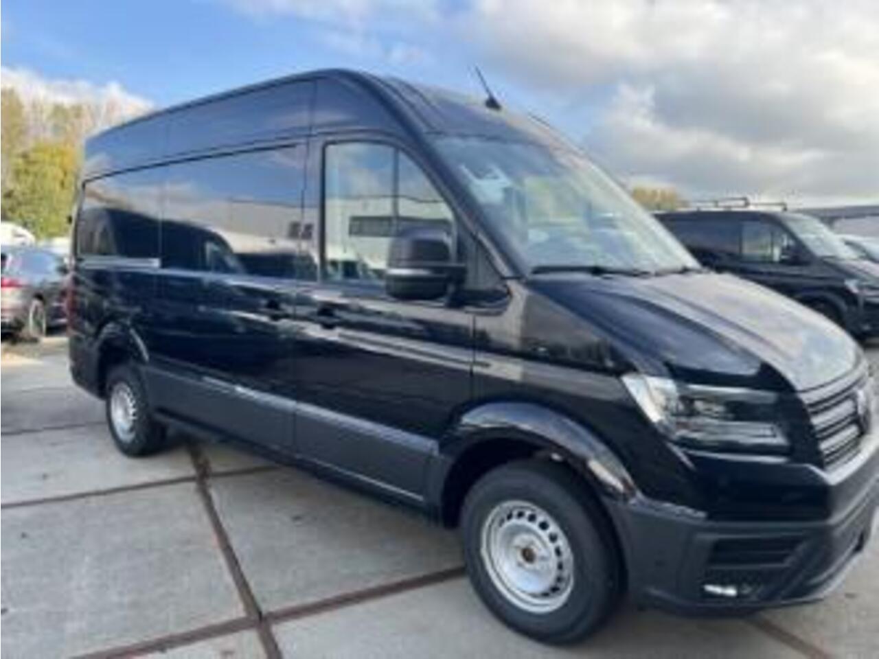 Volkswagen CRAFTER Bedrijfswagens Exclusive L3H3 2.0 TDI 130 kW 177 pk 8 versn. auto | BPM vrij | Diefstalalarm | Volwaardig reservewiel (inclusief boordgereedschap en krik) | Middelhoog dak (h3) |