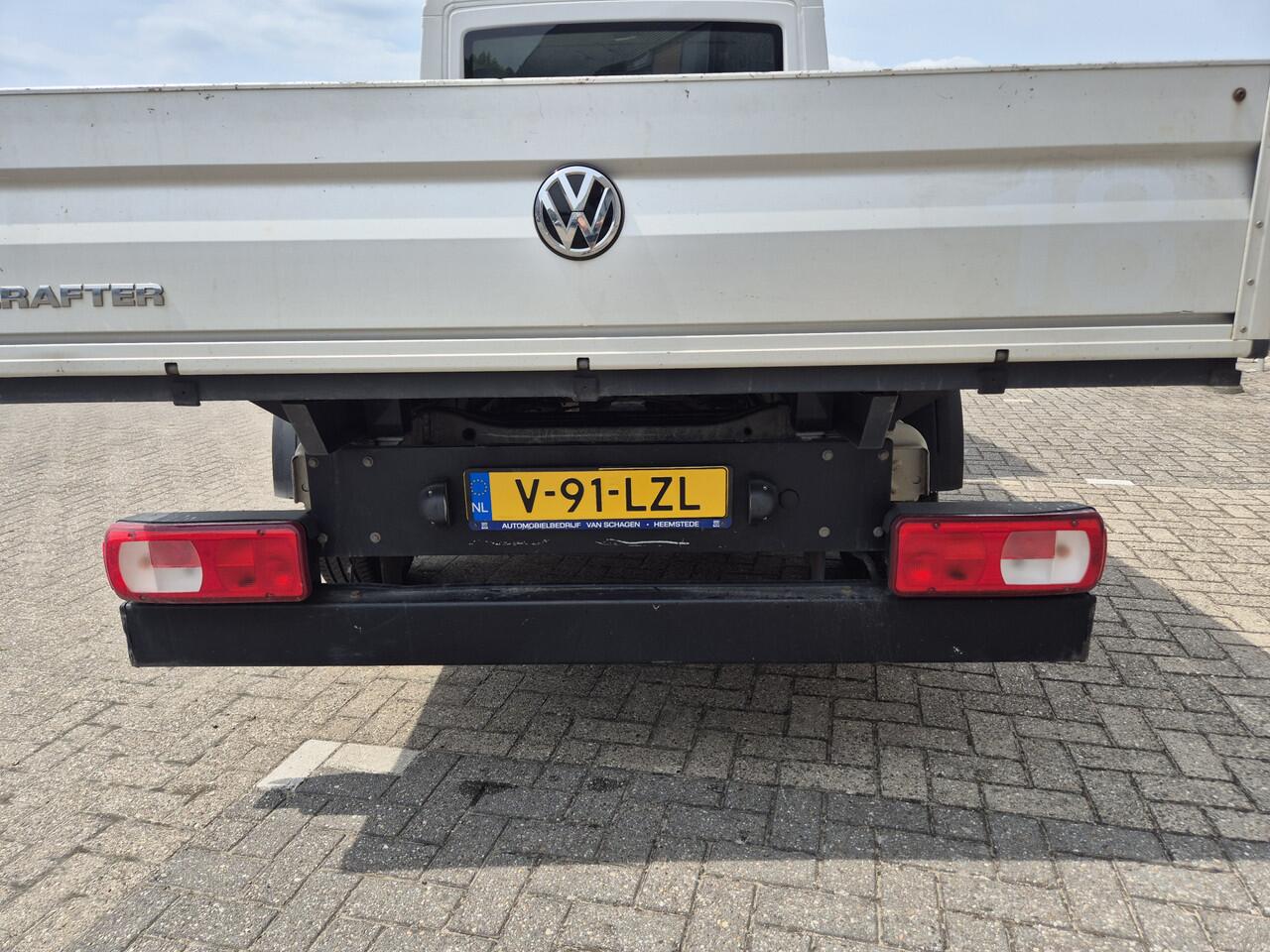 Volkswagen CRAFTER 35 2.0 TDI motor defect openlaadbak dc 7-pers 80dkm euro6 L3 Comfortline pick-up open-laadbak