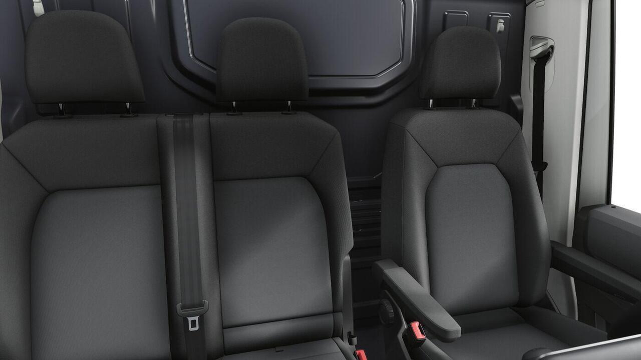 Volkswagen CRAFTER Bedrijfswagens Trendline L3H3 35 (140 pk) 103 kW pk 6 versn. Hand | BPM vrij | Vierseizoensbanden | Trekhaak met vaste kogel (inclusief aanhangwagenstabilisator) | Middelhoog dak (h3) | Achteruitrijcamera (rear view) |