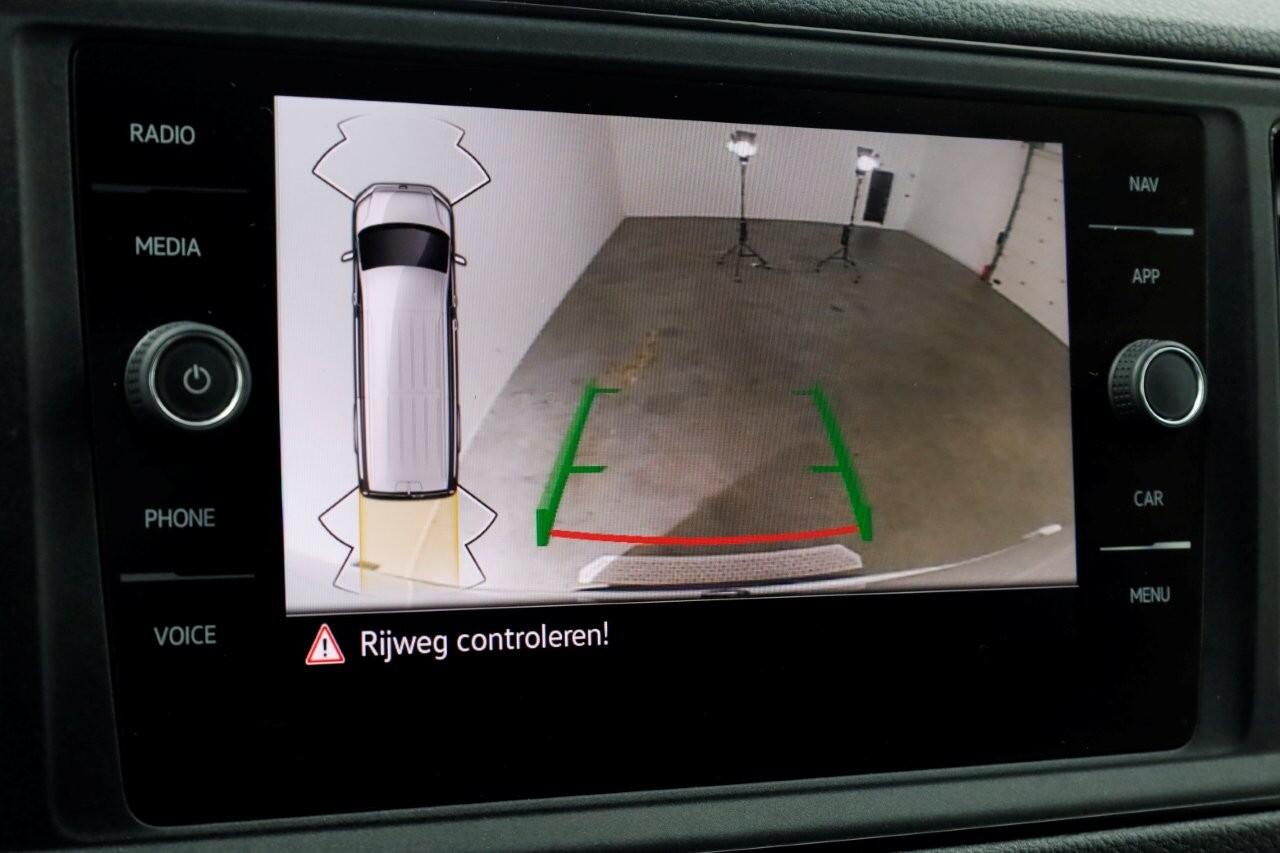 Volkswagen CRAFTER 35 2.0 TDI 140pk RWD L3H3 (L2H2) Comfortline Navi/Camera 08-2021