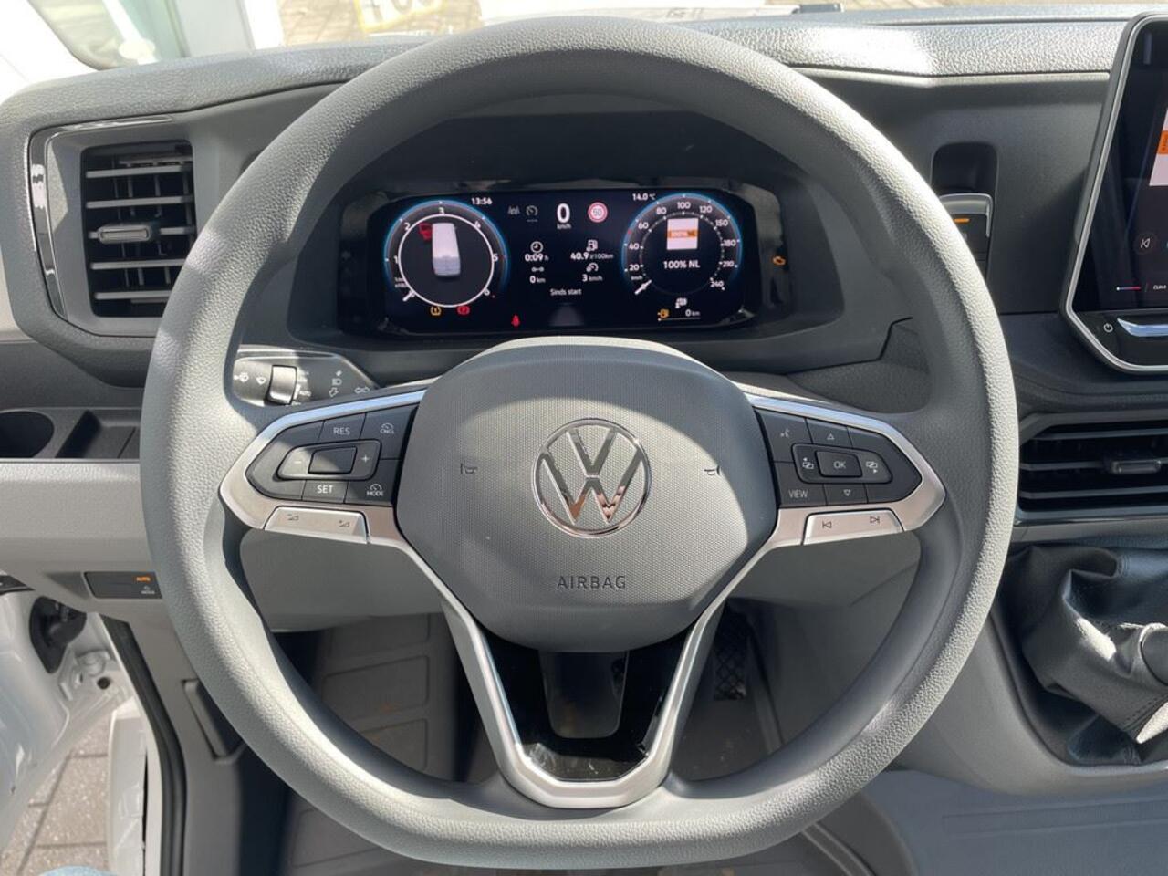 Volkswagen CRAFTER 35 2.0 TDI L3H3 Trendline 140pk Hand | Trekhaak met opstap | App connect