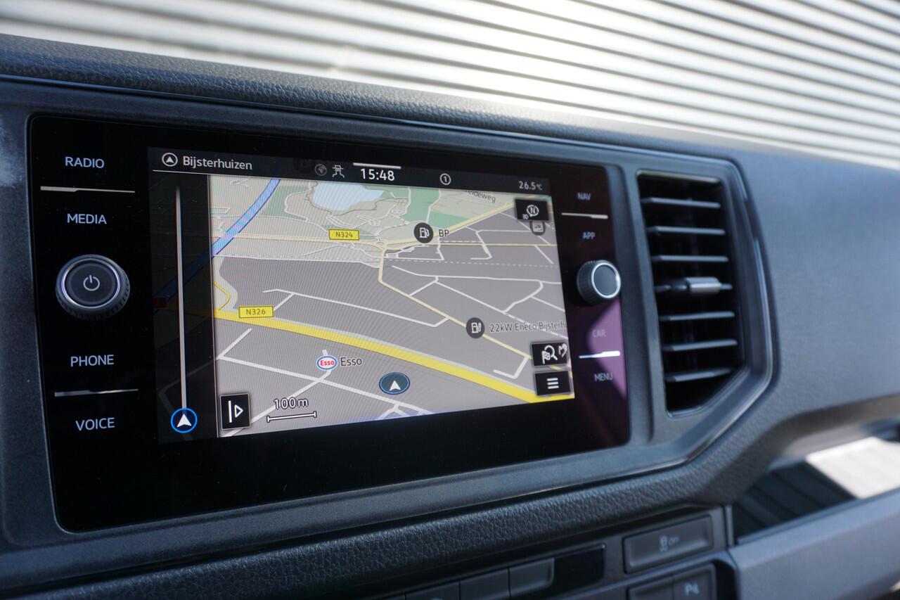 Volkswagen CRAFTER 140PK Automaat L3H3/L2H2 Apple Carplay Camera Trekhaak Sidebars Cruise control Voorruitverwarming