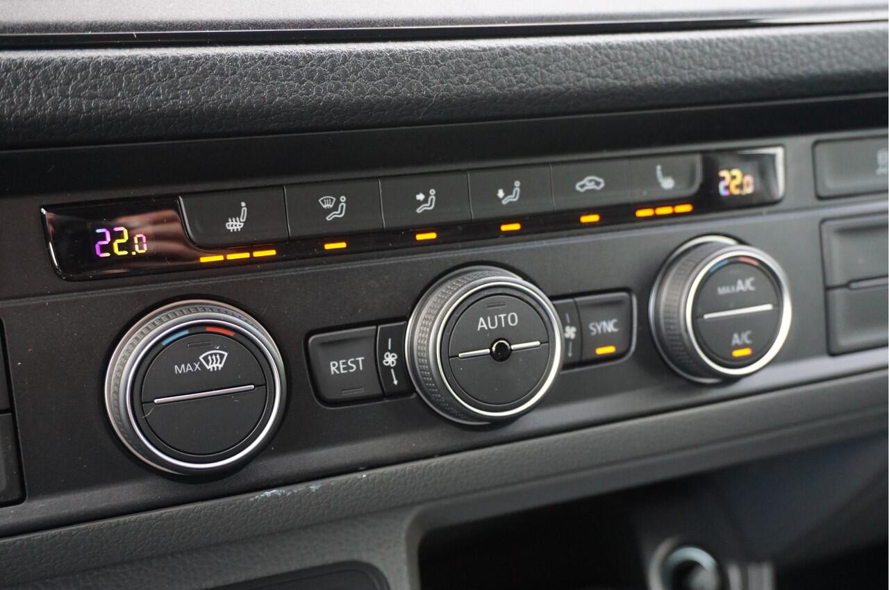 Volkswagen CRAFTER 35 177PK L3H3 AUT BPM VRIJ!! Navi, Cam, ACC, LED, 2x Schuifdeur!! NR. 219