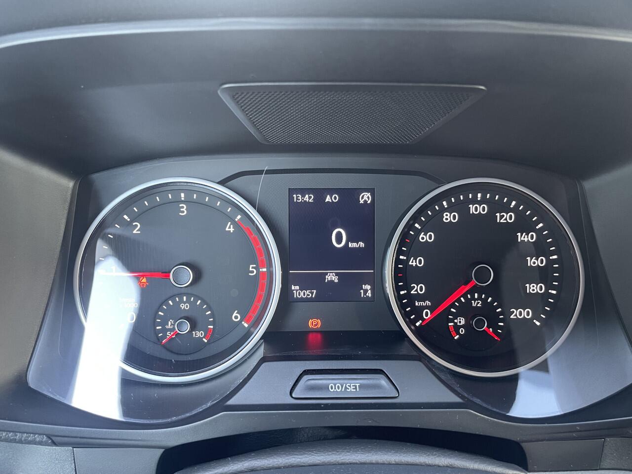 Volkswagen CRAFTER L3H3 2.0 TDI 140pk 3.5T Exclusive-edition /BPM-vrij