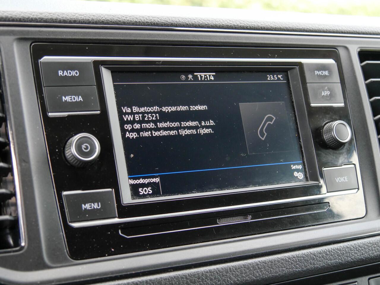 Volkswagen CRAFTER 35 2.0 TDI 141PK L3H3 Highline | TREKHAAK | GEVEERDE STOEL | CAMERA | CARPLAY |