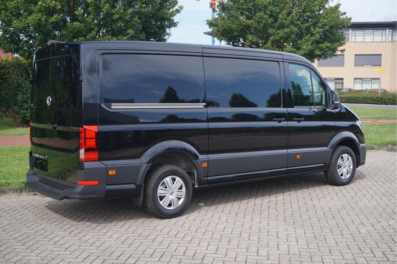 Volkswagen CRAFTER 35 177PK L3H2 AUT Facelift BPM VRIJ!! 13" Navi, Camera, Gev. Stoel, LED!! NR. 827