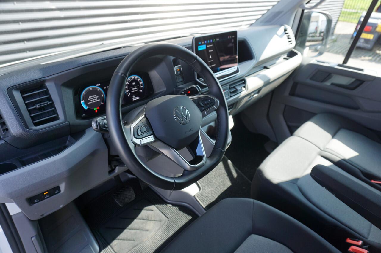 Volkswagen CRAFTER 35 140PK Automaat L4H3/L3H2 Highline FACELIFT Apple Carplay Cruise Navi Parkeersensoren Digitaal dashboard