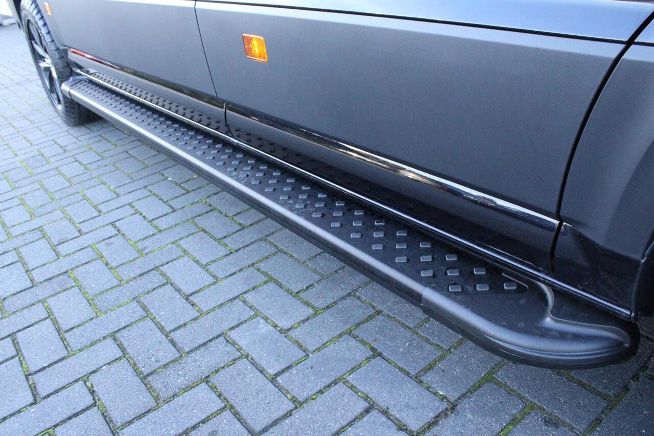 Volkswagen CRAFTER 30 2.0 TDI 140pk DSG L3H3 Exclusive BPM vrij! Betimmering Trekhaak Camera Led Virtual Cockpit Navigatie