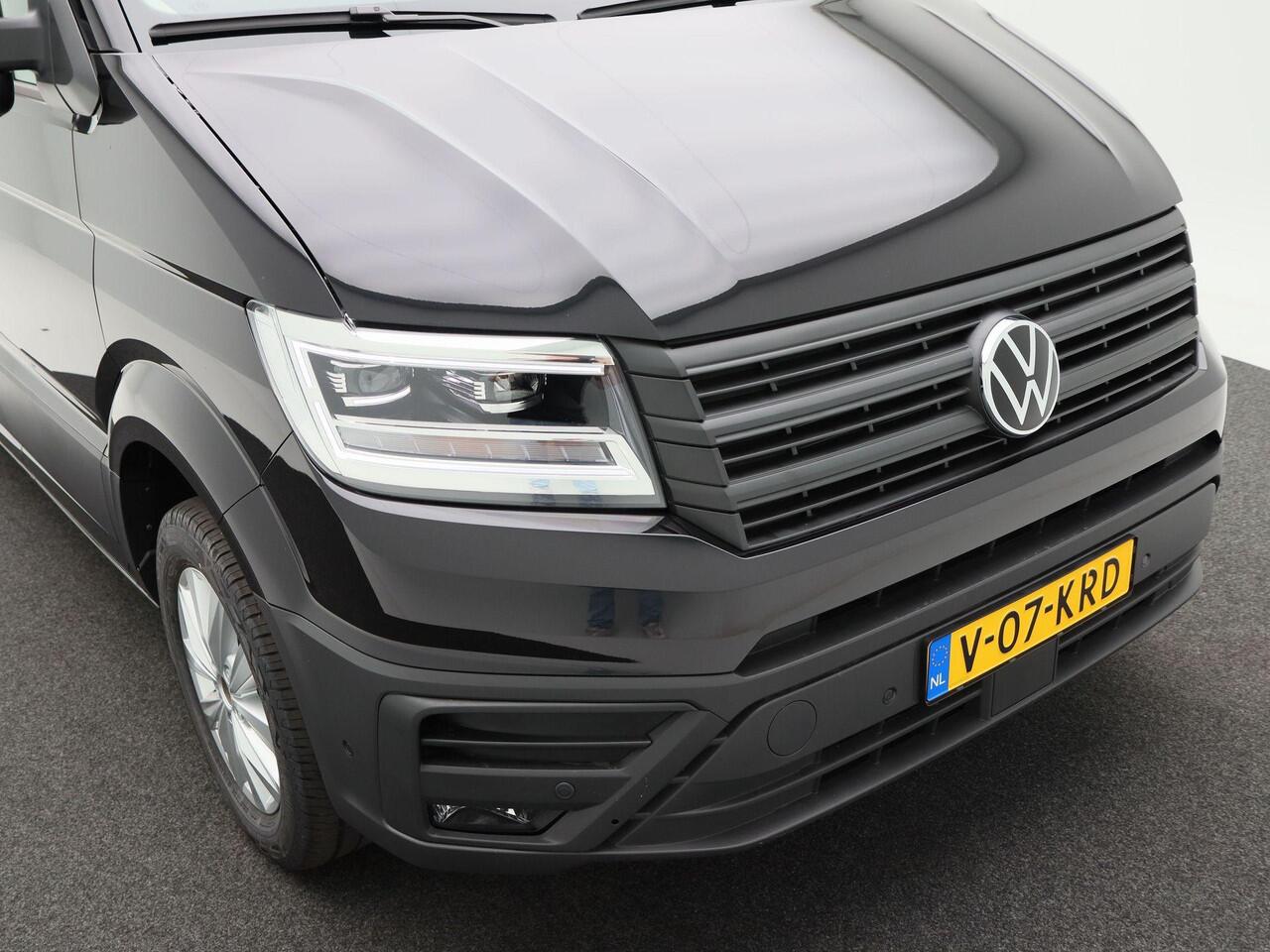 Volkswagen CRAFTER 35 2.0 TDI 140 PK L3H3 Exclusive | V-07-KRD | Automaat | Bijrijdersbank | Cruise control adaptief | Trekhaak | Navigatie-pakket | BPM Vrij!