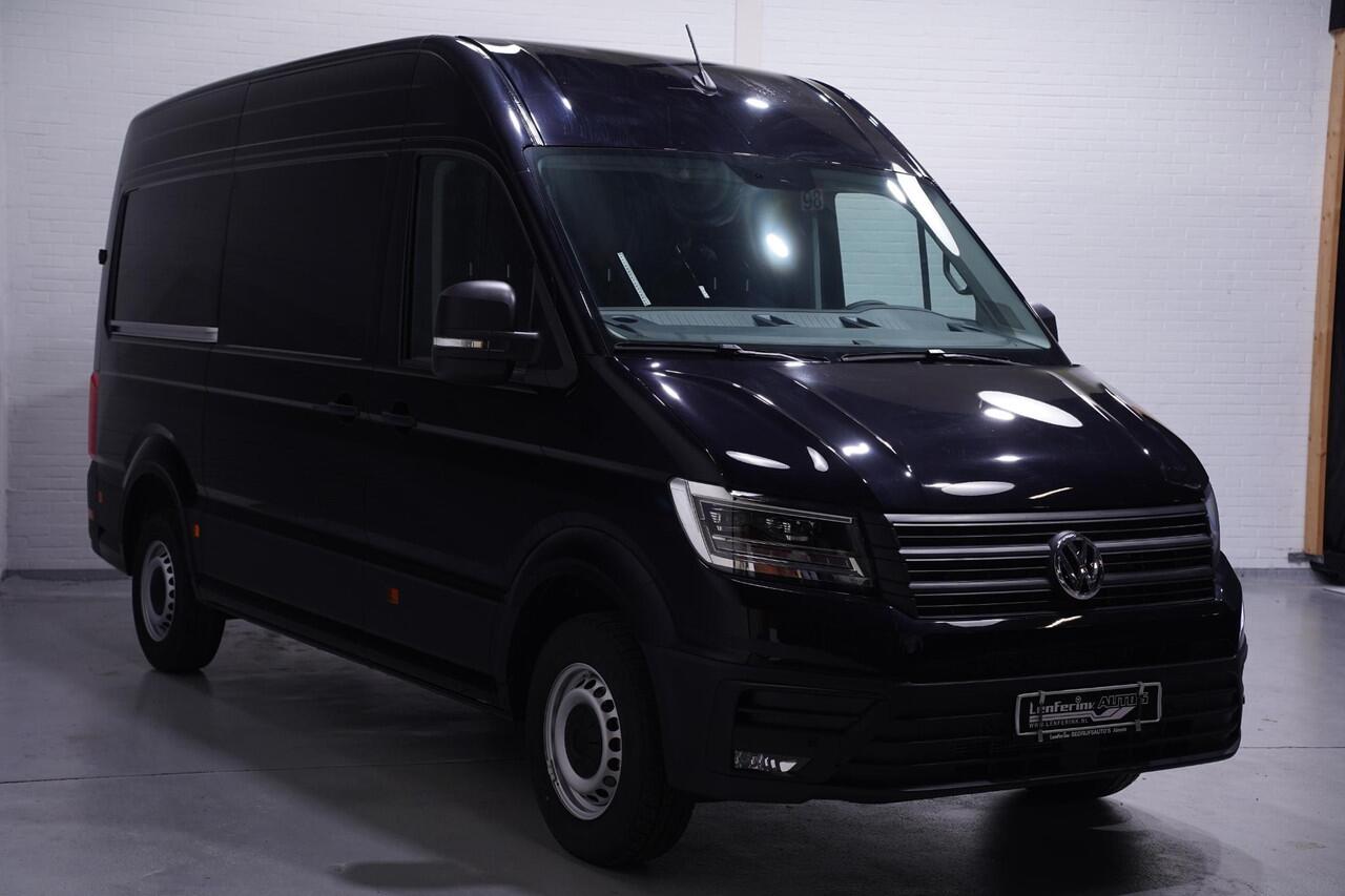 Volkswagen CRAFTER 2.0 TDI 177 pk DSG Aut. L3H3 Nieuw BPM vrij Navi 2x Schuifdeur, LED Koplampen, Trekhaak met 1/2 Opstap, 3-Zits