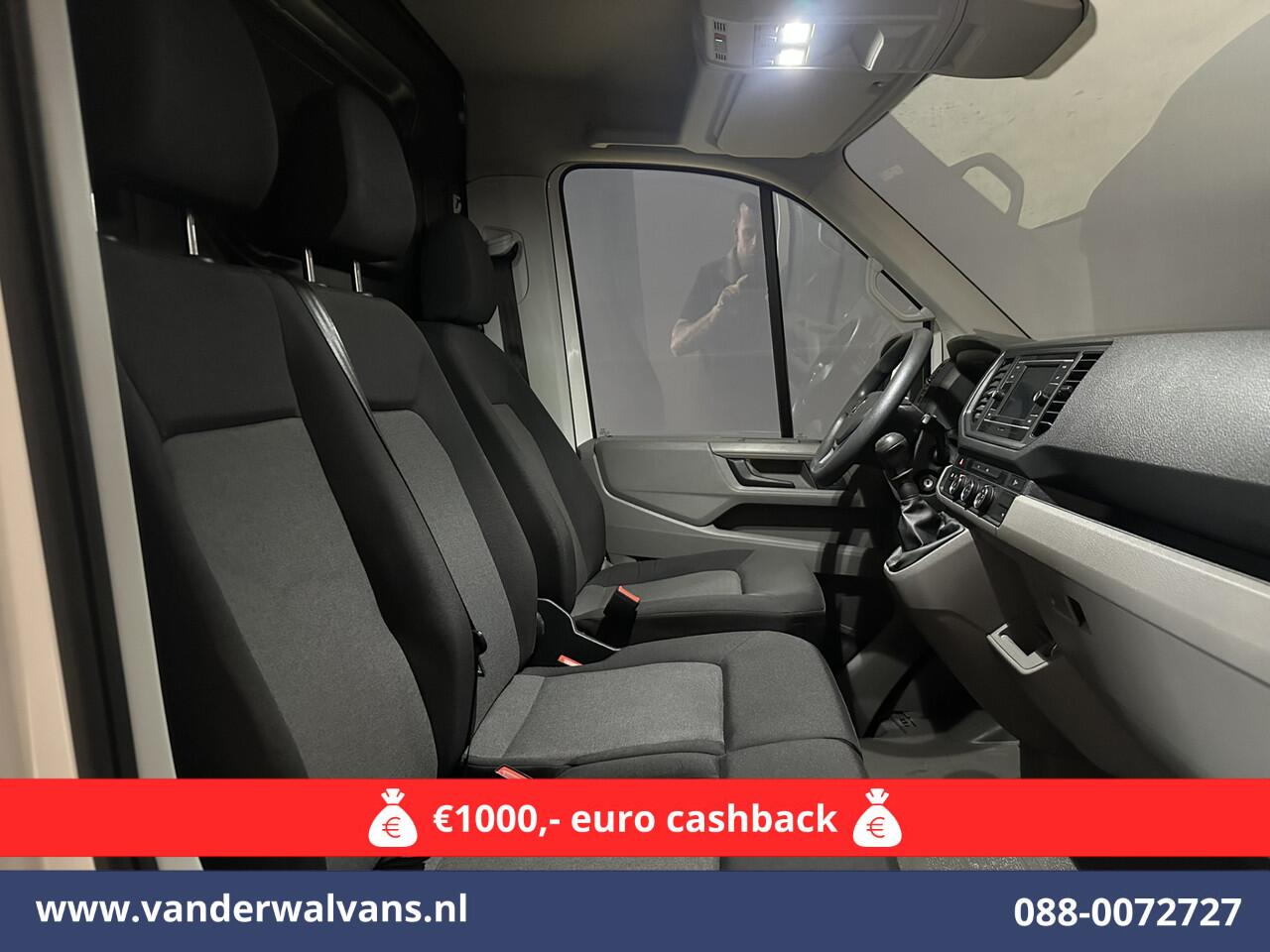Volkswagen CRAFTER 2.0 TDI 140pk L3H3 L2H2 Euro6 Airco | Camera | Apple carplay | Android auto bijrijdersbank, 3000kg trekvermogen