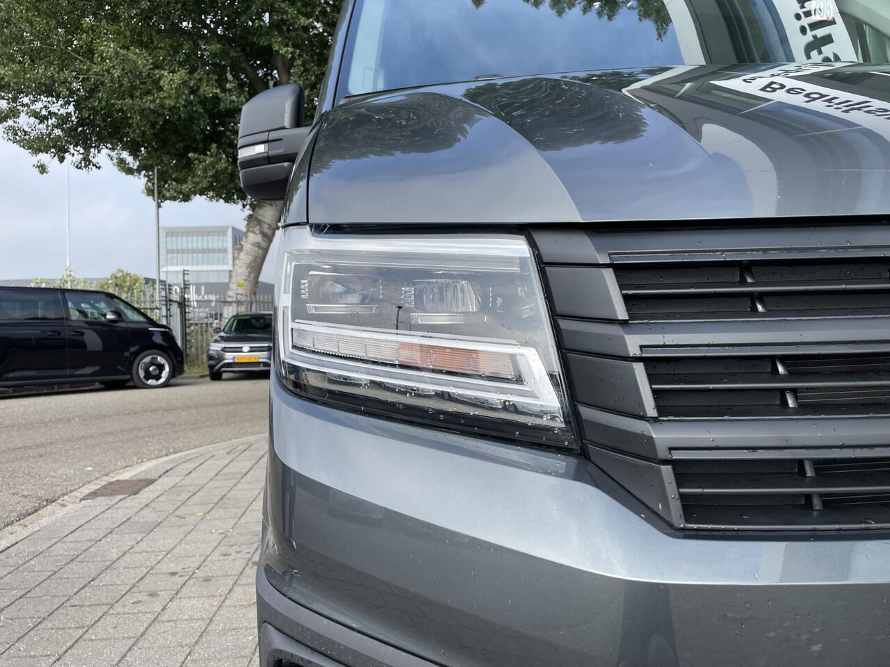 Volkswagen CRAFTER 30 2.0 TDI L3H2 Highline 140pk Auto | Camera | App connect