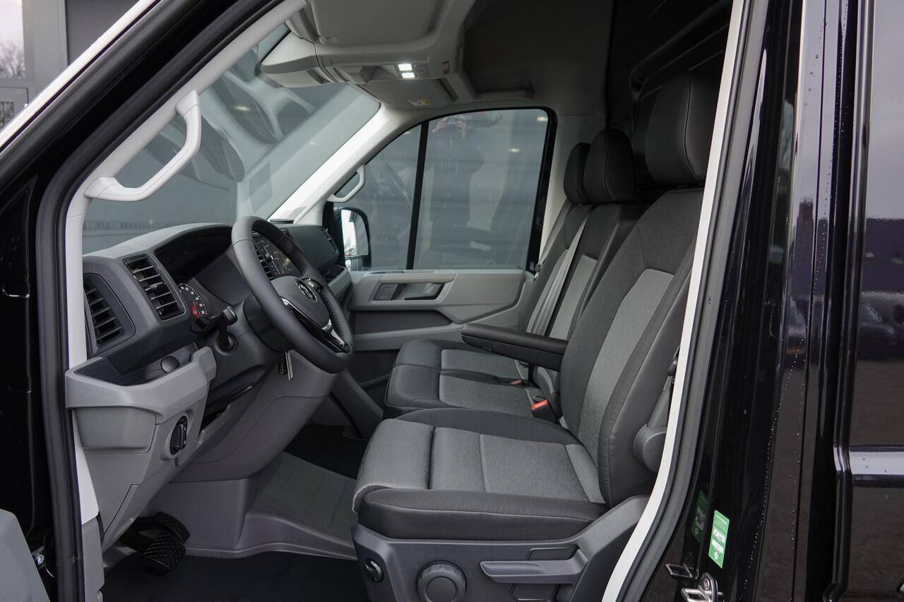 Volkswagen CRAFTER L3H3 2.0Tdi 177Pk Aut. | 2xSchuifdeur | 3.500Kg Trekgewicht | Achteruitrijcamera | 19'' | Deep Black