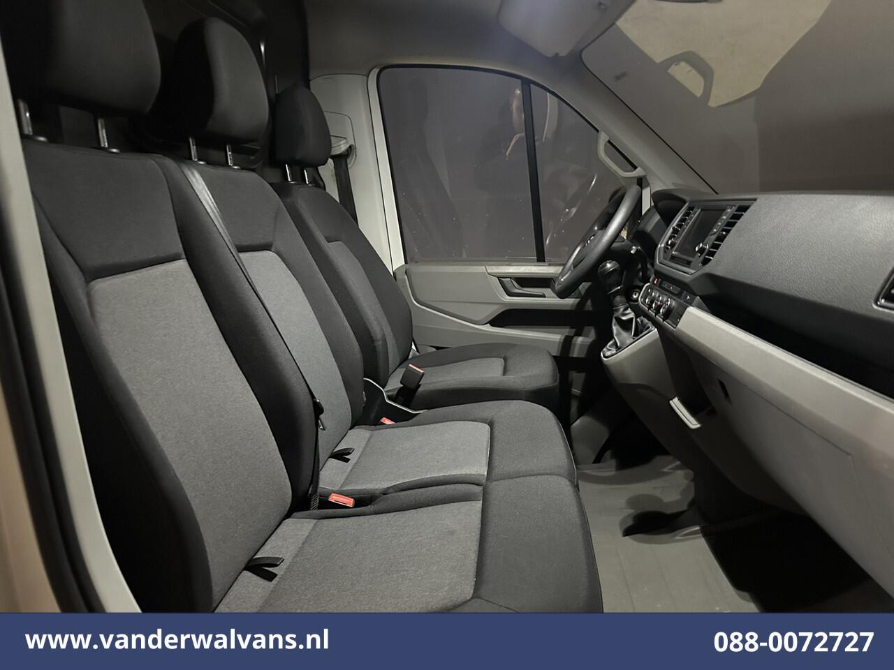 Volkswagen CRAFTER 2.0 TDI L3H2 L2H1 Euro6 Airco | Camera | Apple Carplay | Android Auto | Trekhaak Bijrijdersbank