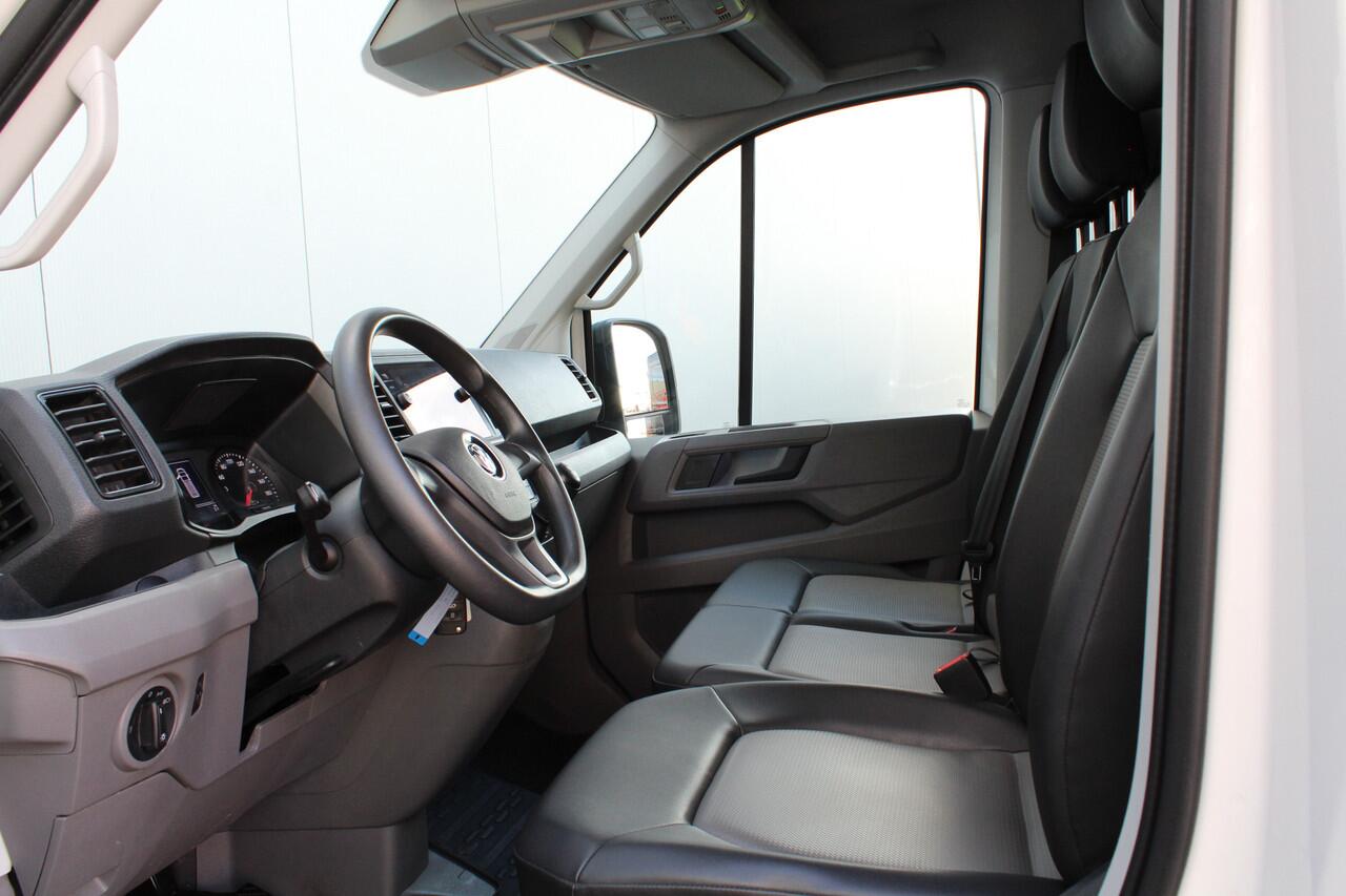 Volkswagen CRAFTER 35t 2.0 TDI L3H3 > Leer/Navi/Trekhaak/parkeersensoren...