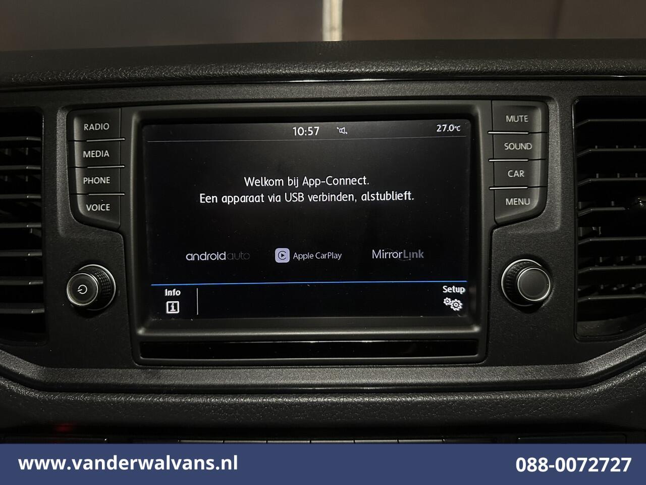 Volkswagen CRAFTER 2.0 TDI 140pk L3H3 (oude L2H2) Euro6 Airco | Camera | Cruisecontrol | Apple Carplay | bijrijdersbank android auto, chauffeursstoel, 3000kg trekvermogen
