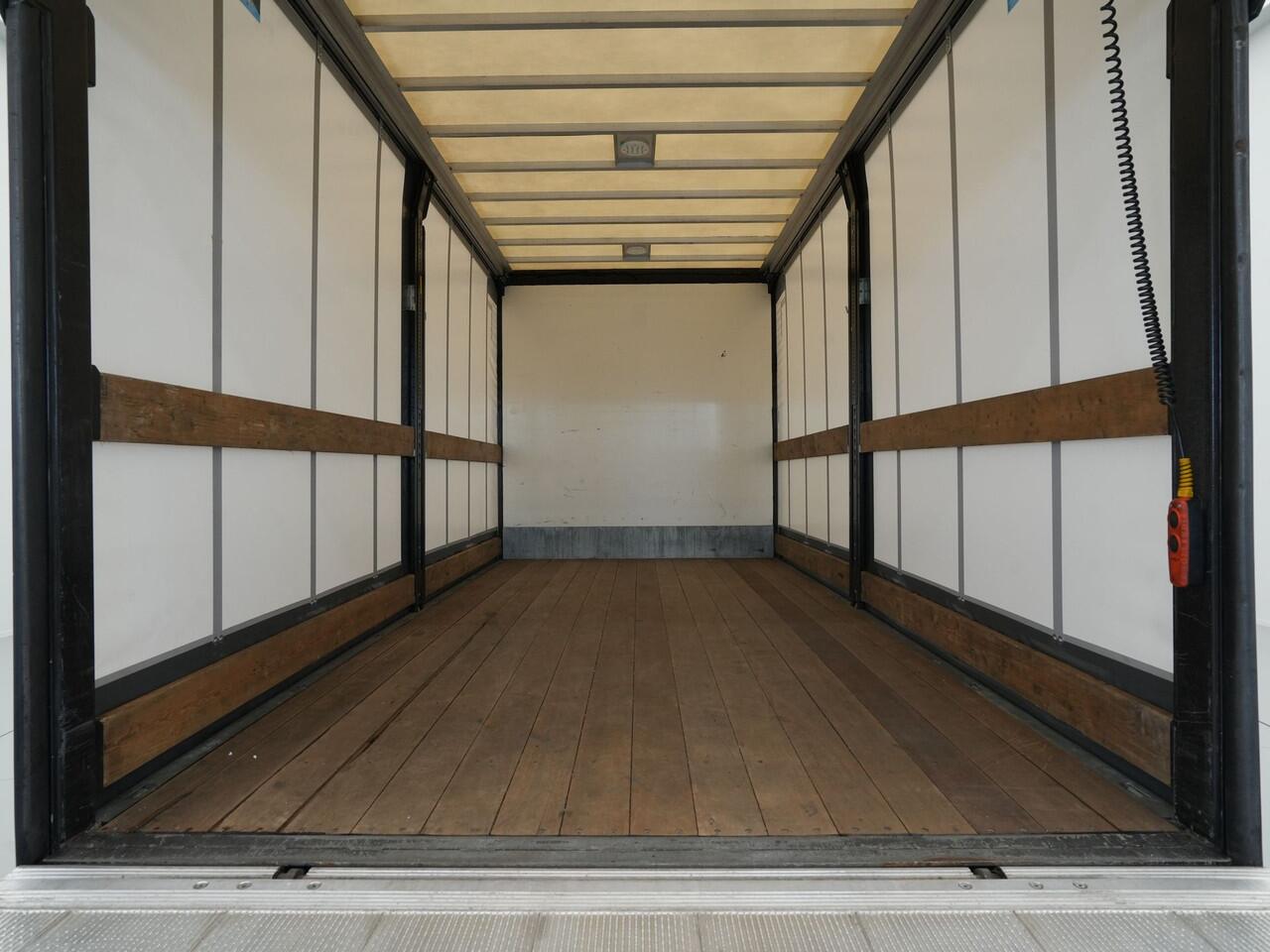 Volkswagen CRAFTER 50 2.0 TDI L3 DL Comfortline Clixtar laadvermogen BE 2950 kg luchtvering Laadklep schuifzeil