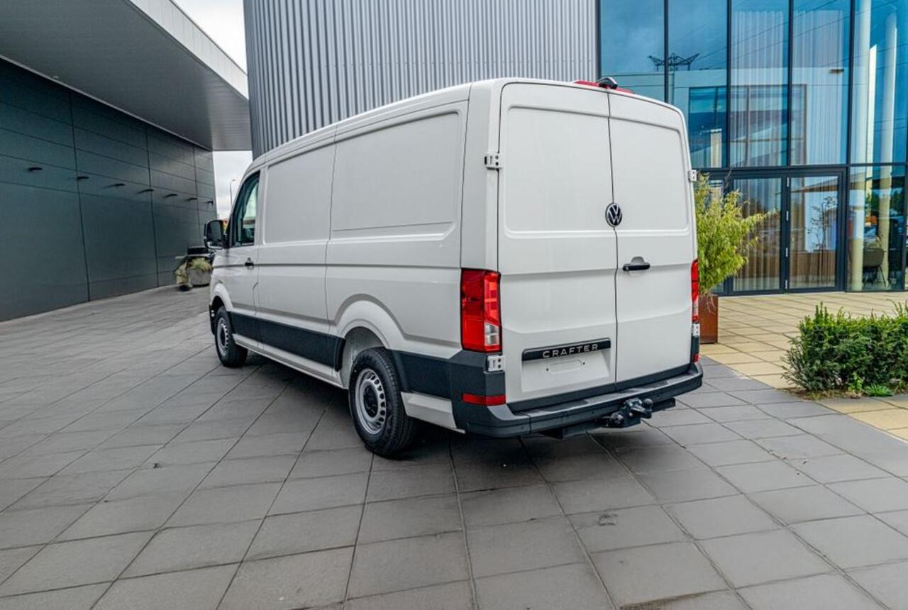 Volkswagen CRAFTER GP L3H2 2.0 TDI 140pk 3.5T Trendline /Direct leverbaar /BPM-vrij .