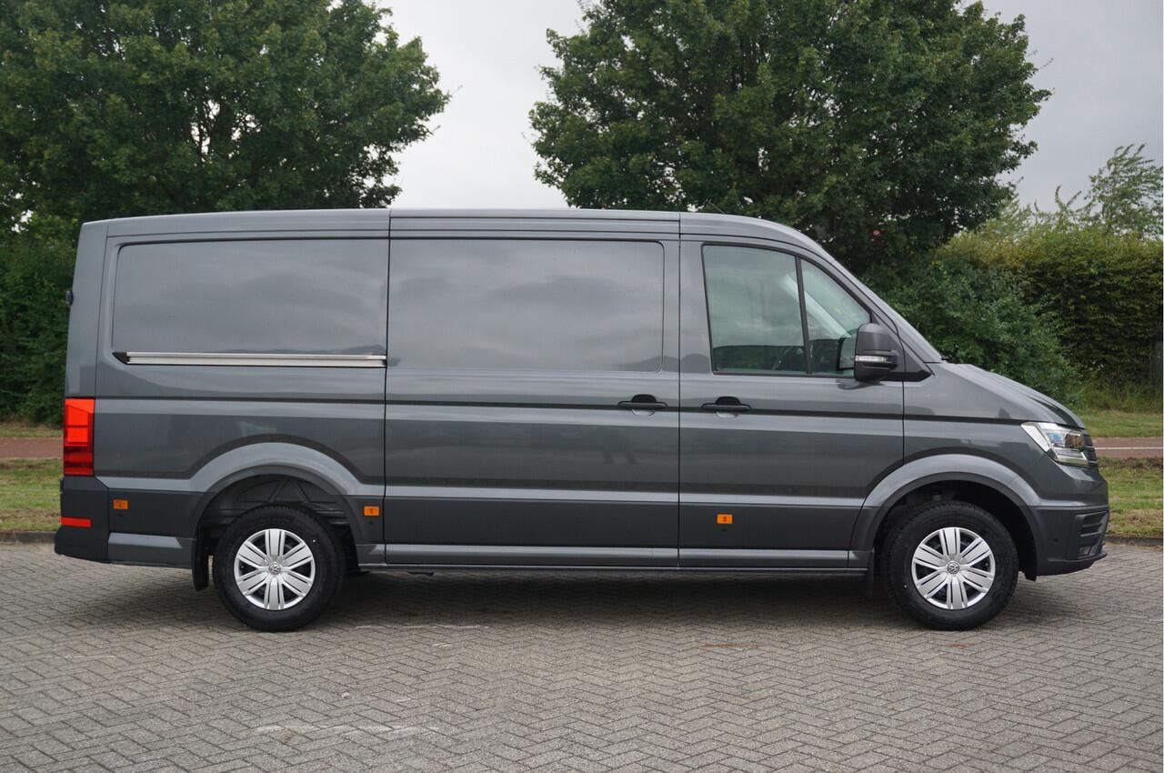 Volkswagen CRAFTER 35 177PK L3H2 AUT Facelift BPM VRIJ!! 13" Navi, Cam, Gev. Stoel, Alarm, LED!! NR. 316
