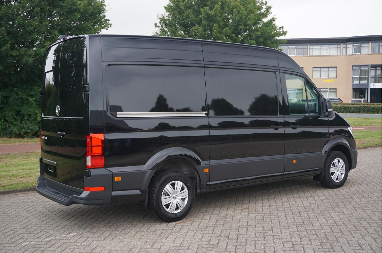 Volkswagen CRAFTER 35 177PK L3H3 AUT BPM VRIJ!! Navi, Cam, Adap. Cruise, LED!! NR. 220
