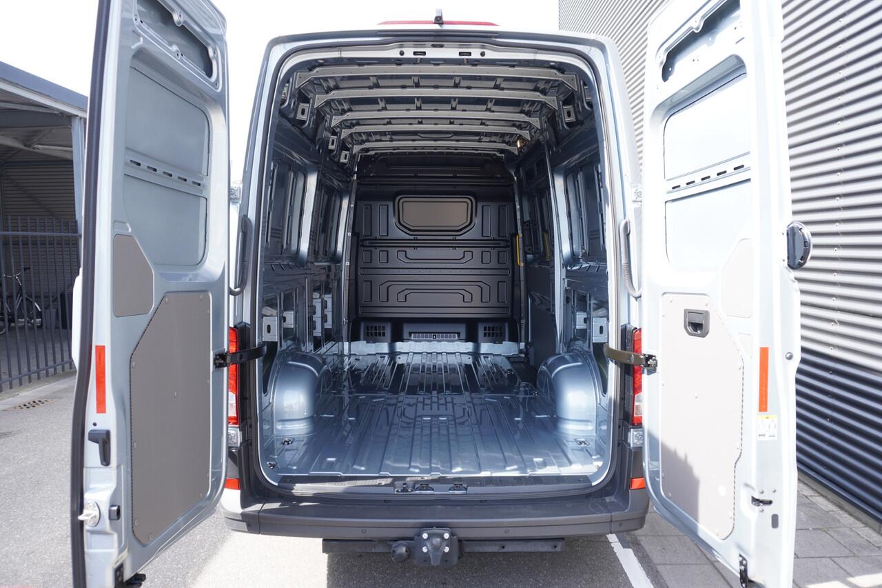 Volkswagen CRAFTER 35 2.0 TDI 140PK L3H3 Trendline, Modeljaar 2025, App Connect, Trekhaak