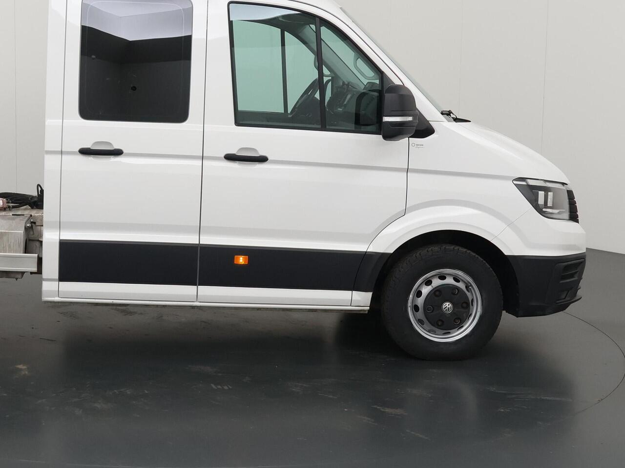 Volkswagen CRAFTER 50 | DC | 177 PK | BE Trekker | Tachograaf | BE-Trekker | Airco | Trekhaak 3500 KG. | 3-zits | Inrichting laadruimte | Koppelschotel