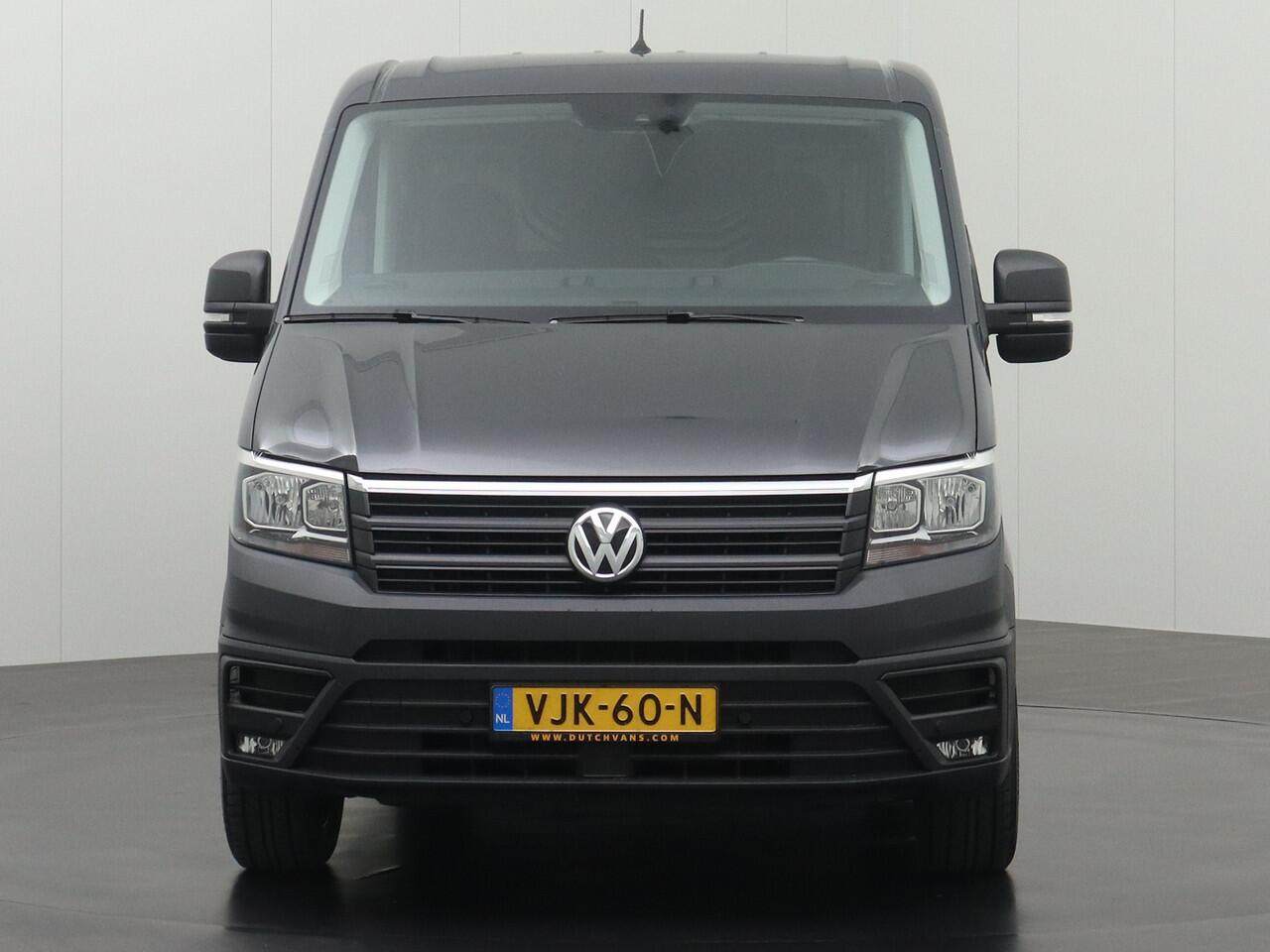 Volkswagen CRAFTER 2.0TDI 140PK L3H2 Highline | 3-Persoons | Navigatie | Camera | Airco | Cruise | Betimmering