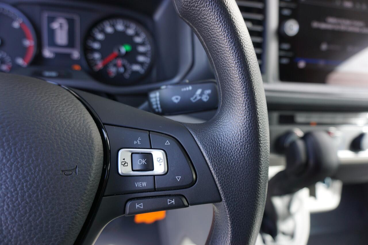 Volkswagen CRAFTER 35 163PK Automaat RWD L3H3/L2H2 3,5 Trekvermogen Apple Carplay Cruise Camera Stuur- en Stoelverwarming 270 Graden Deuren