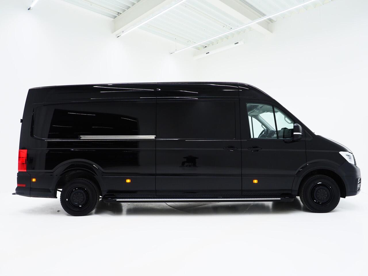 Volkswagen CRAFTER 35 2.0 TDI L4H3 | Beklede Laadruimte | LED | Sidesteps | Carplay | Camera | Trekhaak