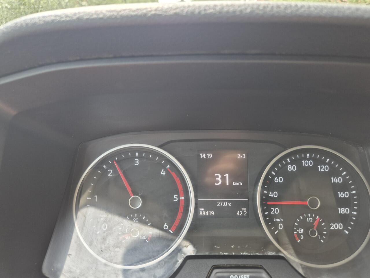 Volkswagen CRAFTER 35 2.0 TDI motor defect openlaadbak dc 7-pers 80dkm euro6 L3 Comfortline pick-up open-laadbak