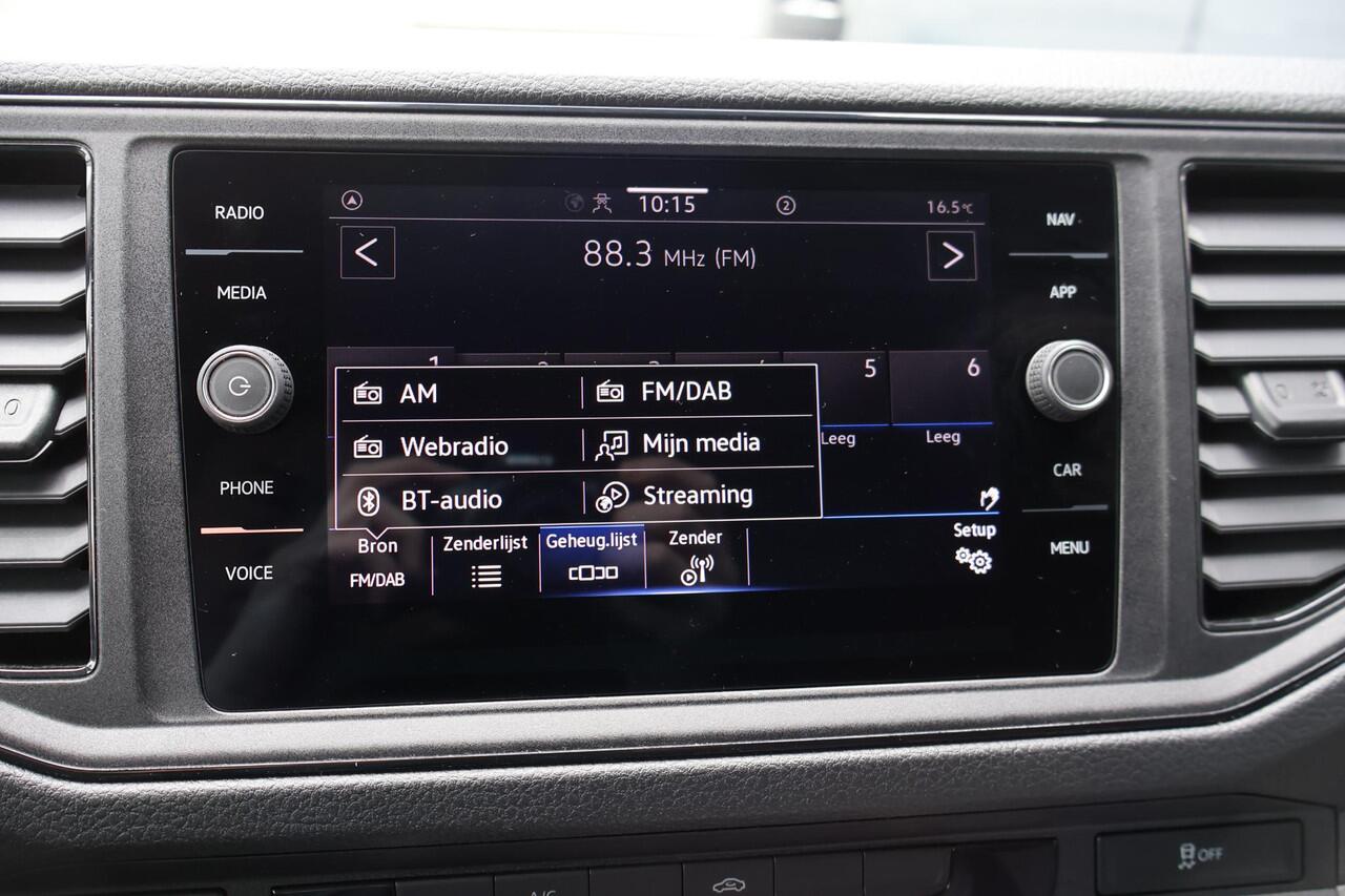 Volkswagen CRAFTER 35 2.0 TDI L3H3 Comfortline EURO VI | 140 PK | Trekhaak | Cruise control | Navigatiesysteem |