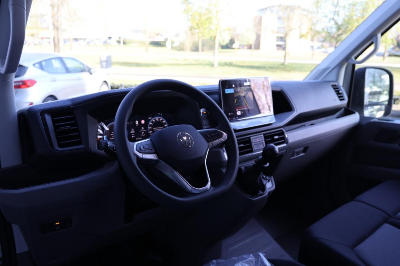 Volkswagen CRAFTER 2.0TDI 140PK L3H3 *2025 Model*LED*CAMERA*CARPLAY*PARKEERSENSOREN