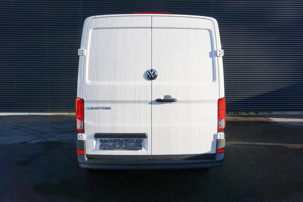 Volkswagen CRAFTER 50 177PK Dubbellucht L3H2/L2H1 Apple Carplay Camera Navi Tacho Cruise control