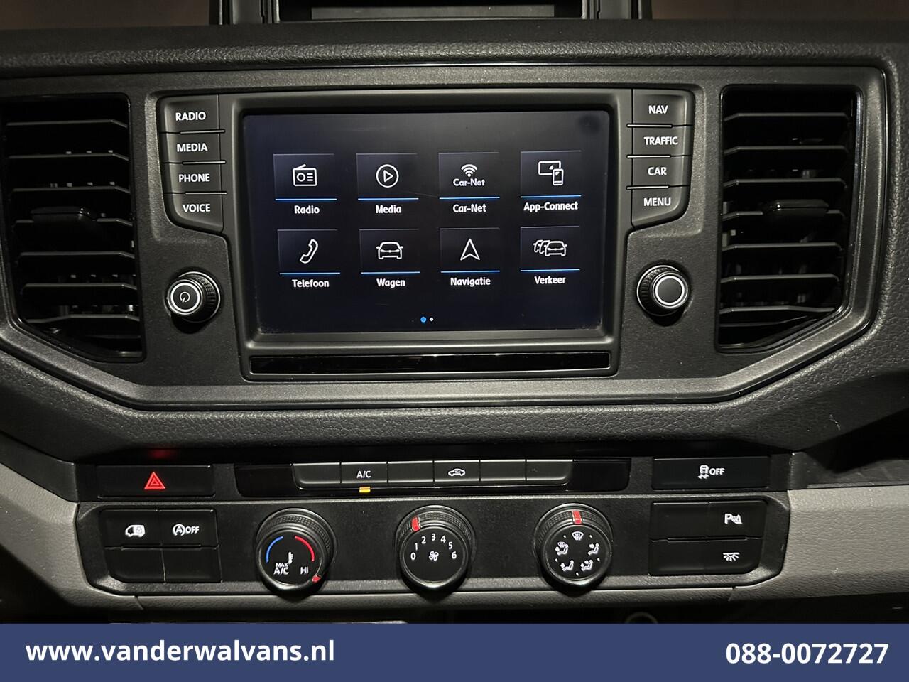 Volkswagen CRAFTER 2.0 TDI 141pk L3H2 L2H1 Euro6 Airco | Camera | Navigatie | 3000kg trekhaak Apple Carplay, Android Auto, Parkeersensoren, Bijrijdersbank