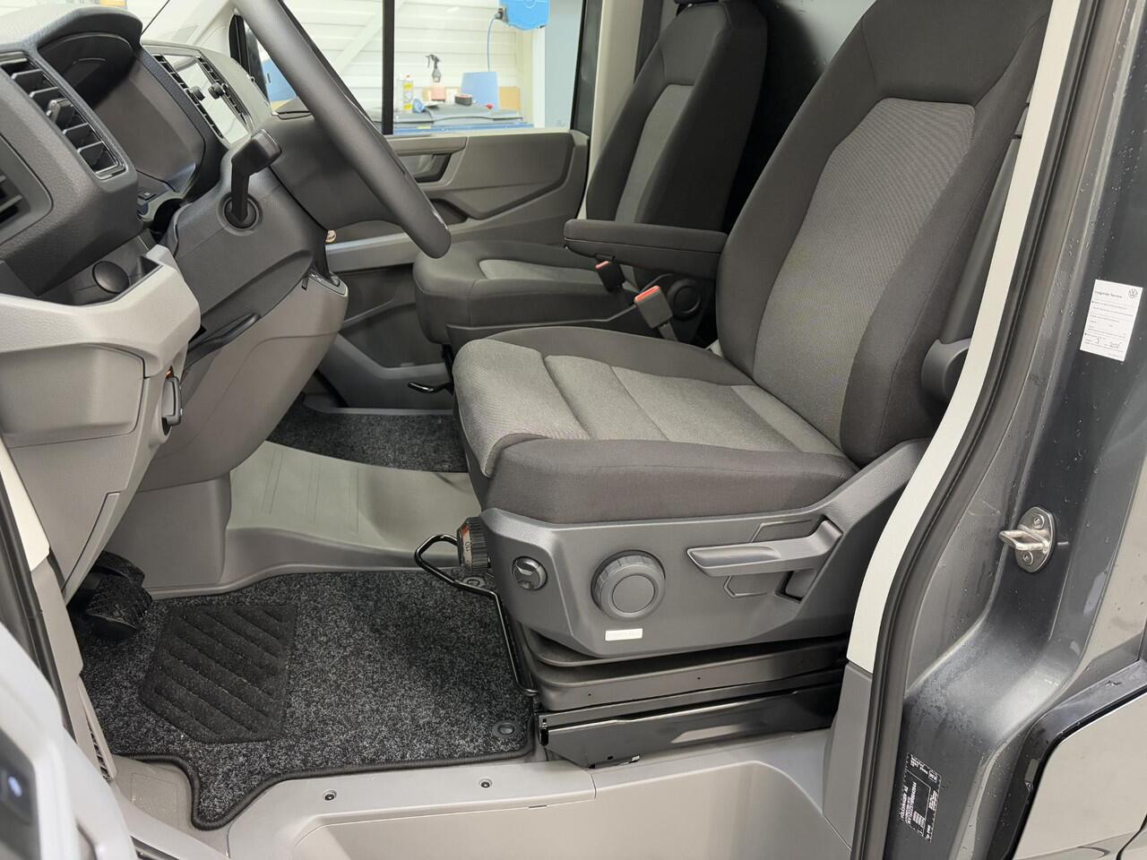 Volkswagen CRAFTER 30 2.0 TDI L3H2 Highline DSG Volkswagen Crafter 30 2.0 TDI L3H2 Highline