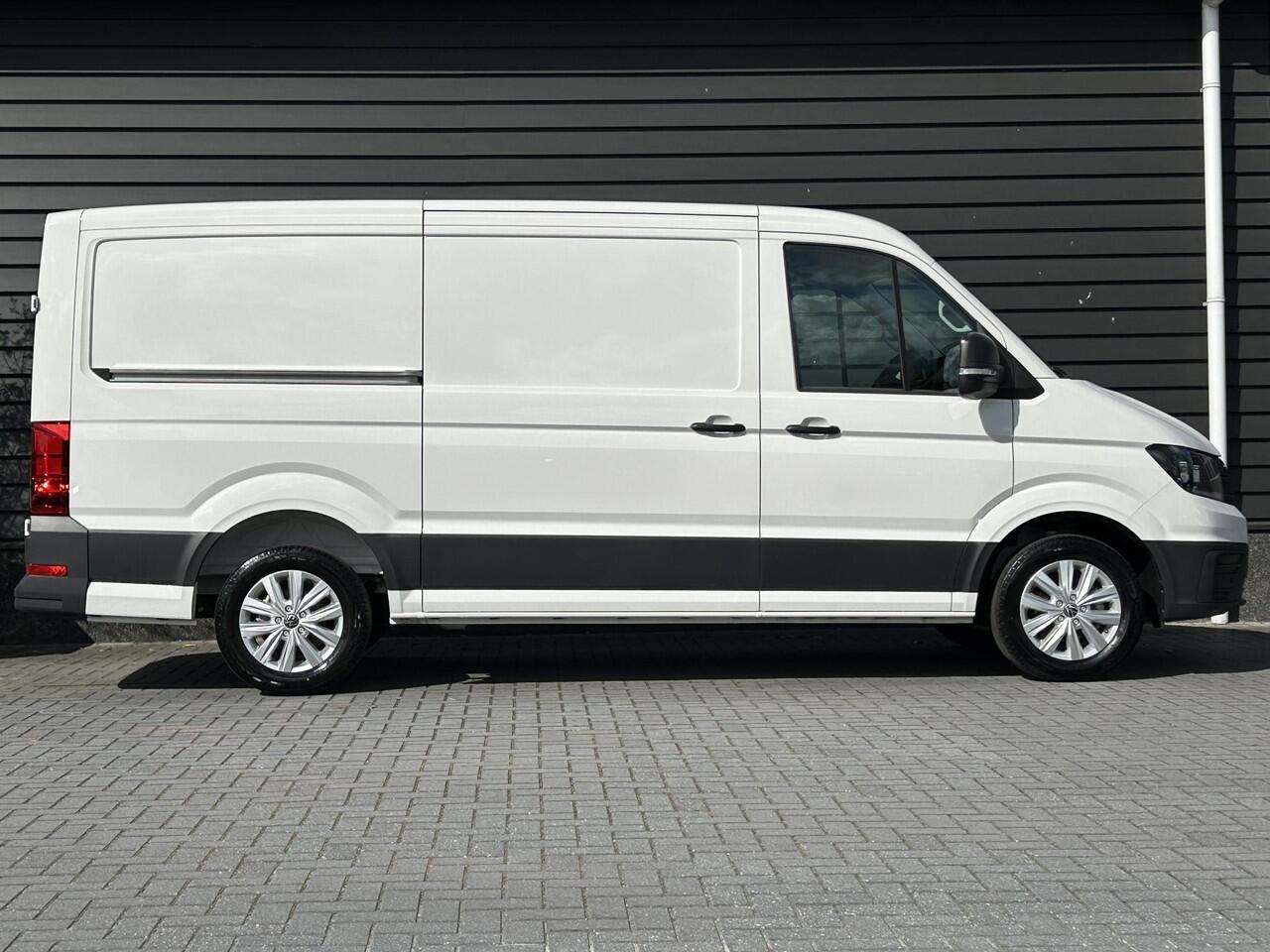 Volkswagen CRAFTER Facelift 35 2.0 TDI 140pk H6 L3H2 Comfortline App-Connect Parkeersensoren