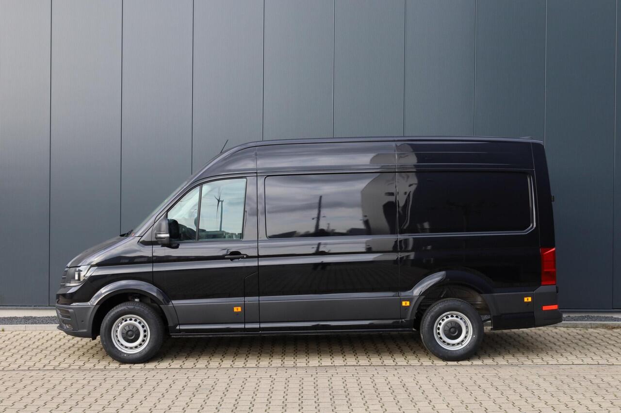 Volkswagen CRAFTER Trendline 140pk automaat L3H3 GVW 3.5T BPM vrij | Achteruitrijcamera | Climatic | DAB | Bijrijdersbank