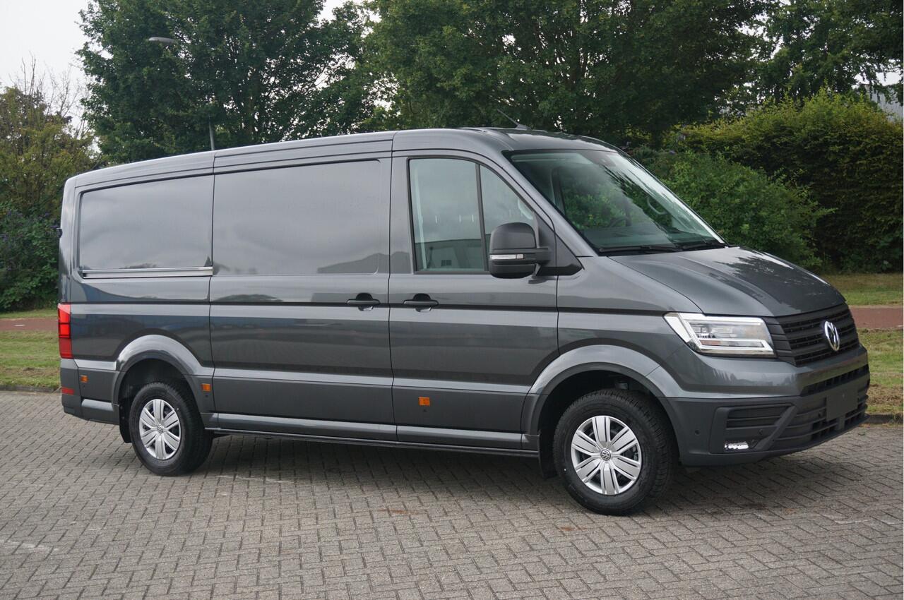 Volkswagen CRAFTER 35 177PK L3H2 AUT Facelift BPM VRIJ!! 13" Navi, Cam, Gev. Stoel, Alarm, LED!! NR. 105