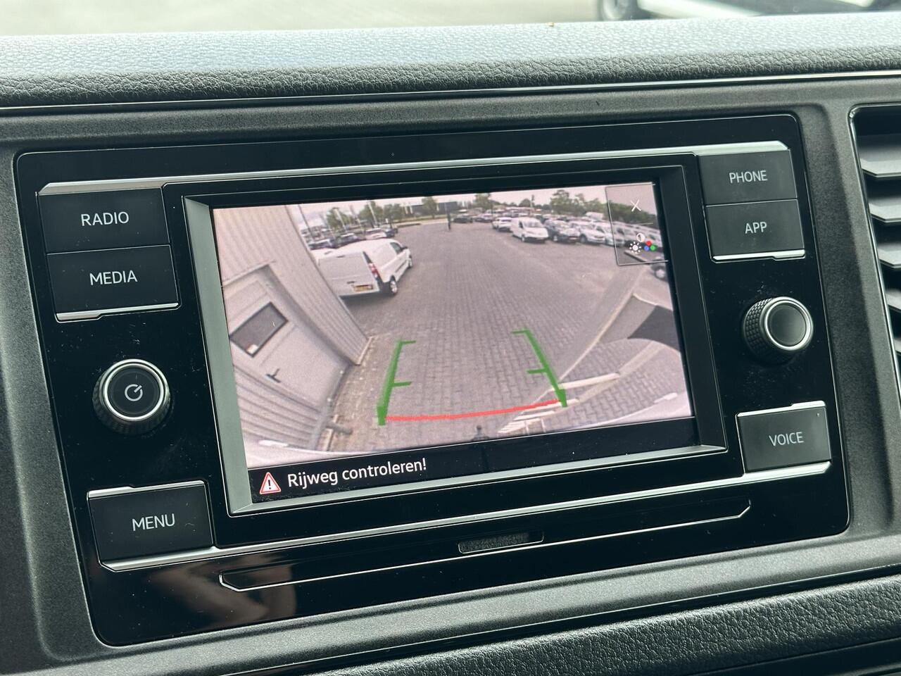 Volkswagen CRAFTER 35 2.0 TDI L4H3*A/C*CRUISE*HAAK*CAM*CARPLAY*3PERS*