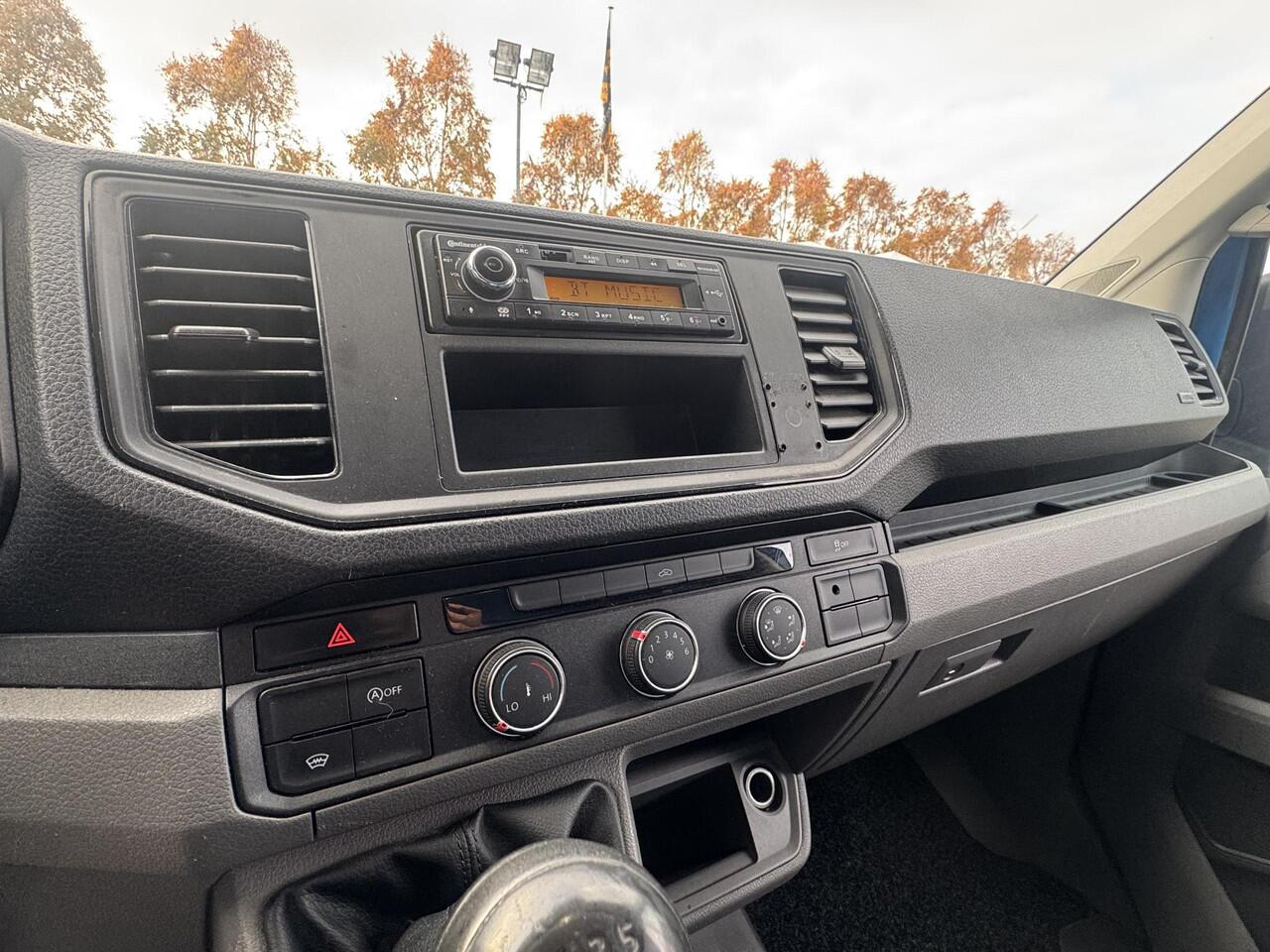 Volkswagen CRAFTER 35 2.0 TDI L4H3 BAKWAGEN MET DEUREN / EURO 6 / N.A.P / DEALER ONDERHOUDEN