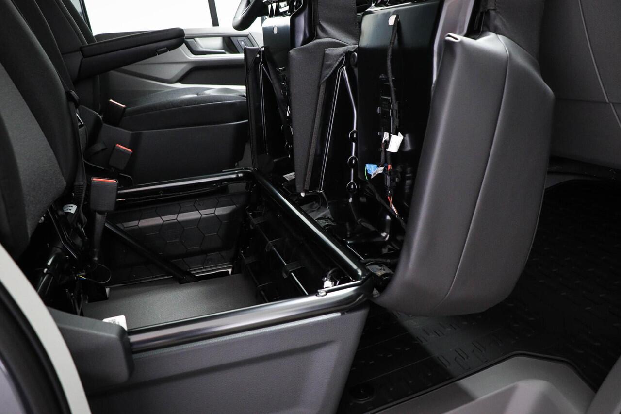 Volkswagen CRAFTER 35 2.0 TDI L3H2 Comfortline | 2 X SCHUIFDEUR | ERGO COMFORT | LED | CLIMA | DAB | CAMERA | STOELVERWARMING