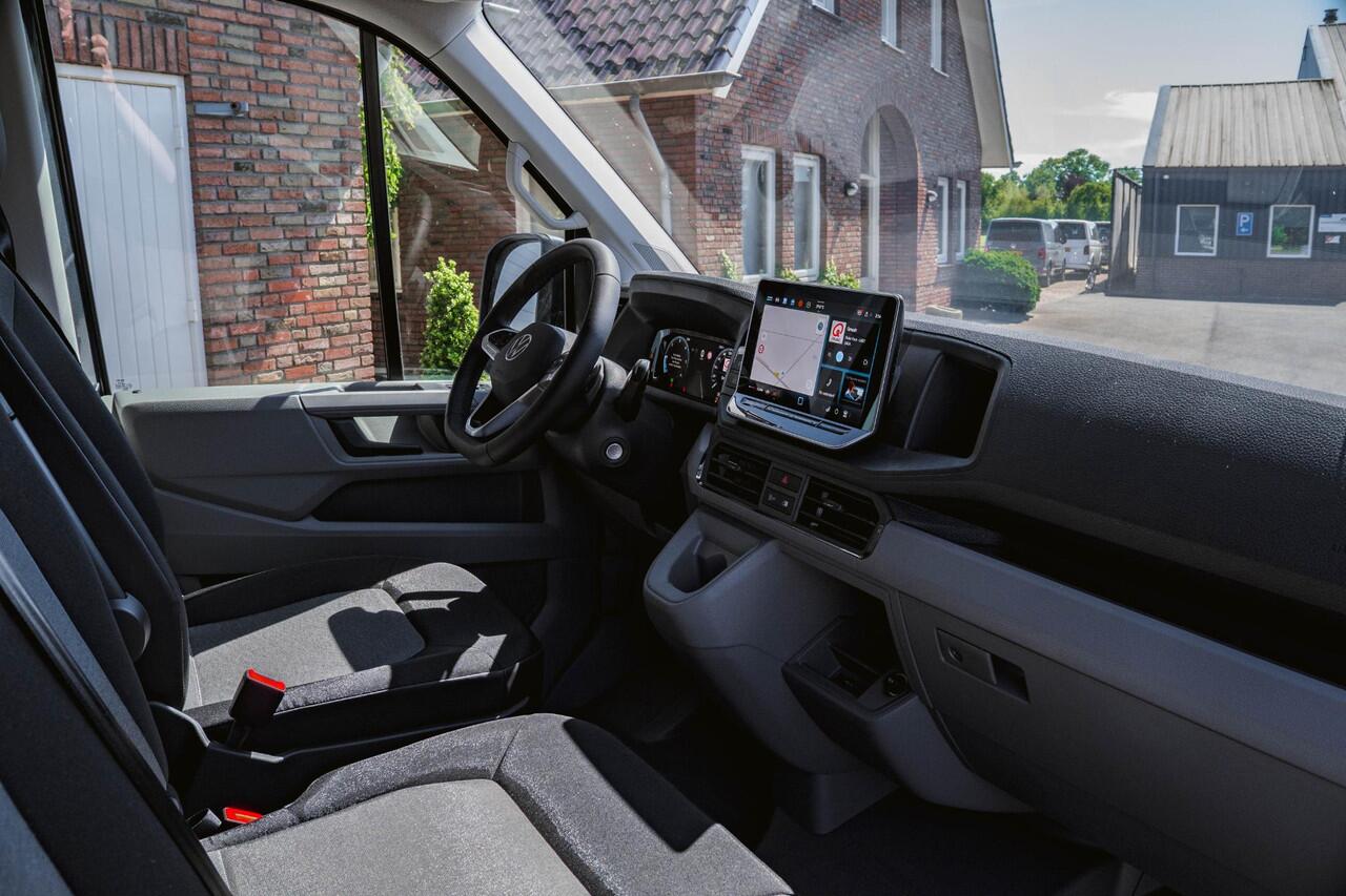 Volkswagen CRAFTER 2.0 TDI 140PK Automaat L3H3 Comfortline 2x LED | NAVI | Camera | Trekhaak | Airco |