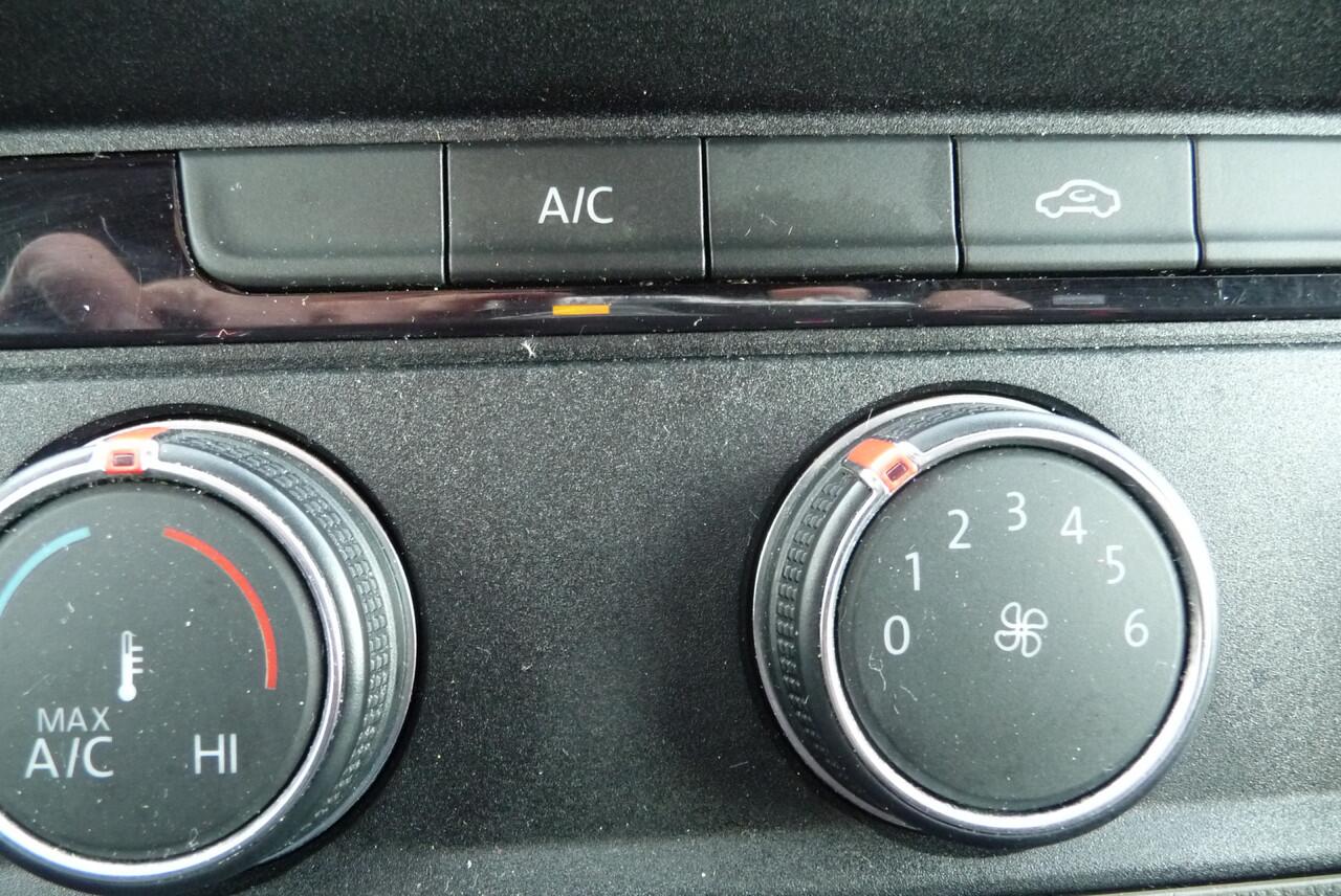 Volkswagen CRAFTER 35 2.0 TDI L3H3 Comfortline voorheen L2H2 FWD 140 pk 12-23 trekhaak 3000kg