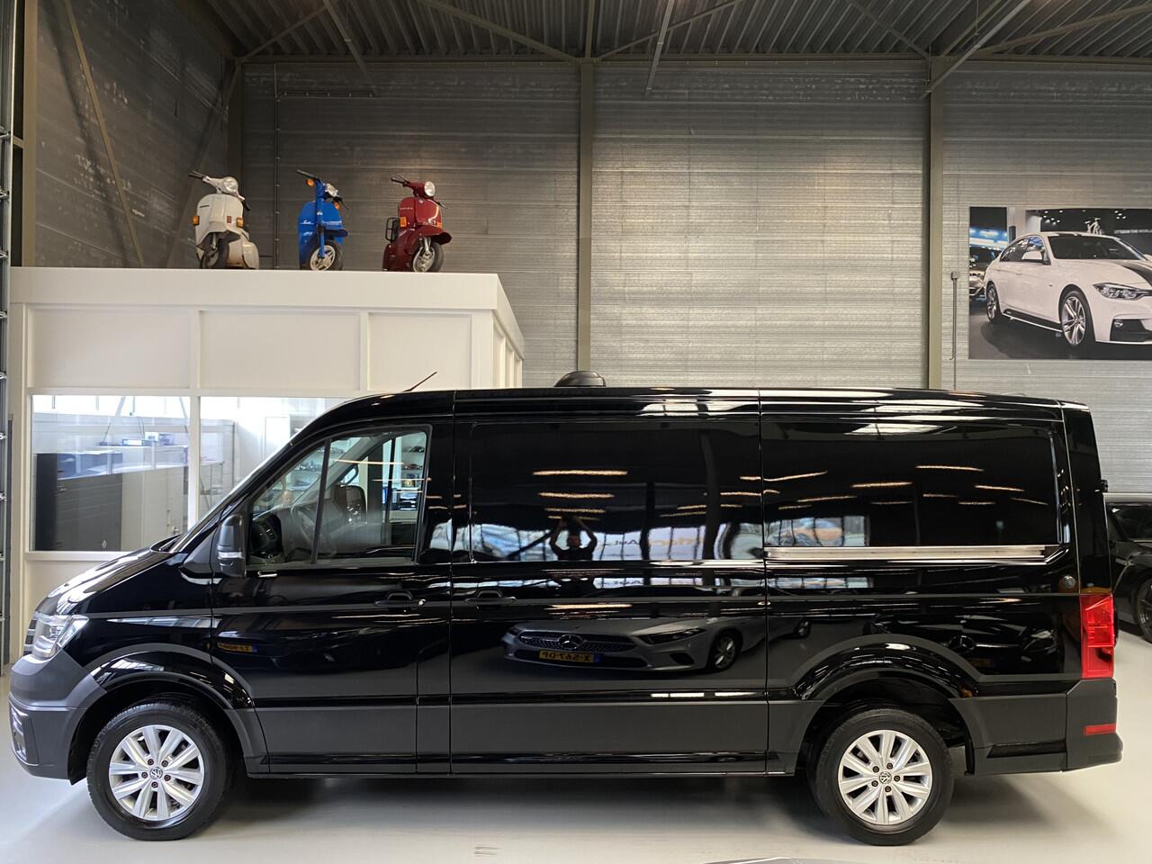 Volkswagen CRAFTER 30 2.0 TDI L3H2 Highline 177pk, Led, Navi, Dubbele schuifdeur, BPM VRIJ