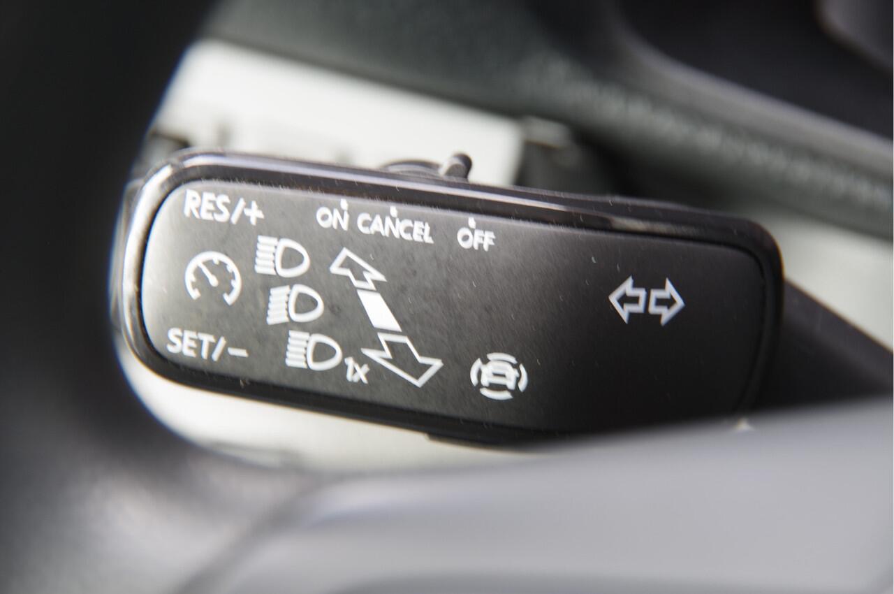 Volkswagen CRAFTER 35 2.0 TDI L4H3 177PK AUT. CAMERA, TREKHAAK, BETIMMERING, CRUISE, APPLE CARPLAY/ANDROID AUTO, MF STUUR, PARKEERSENSOREN