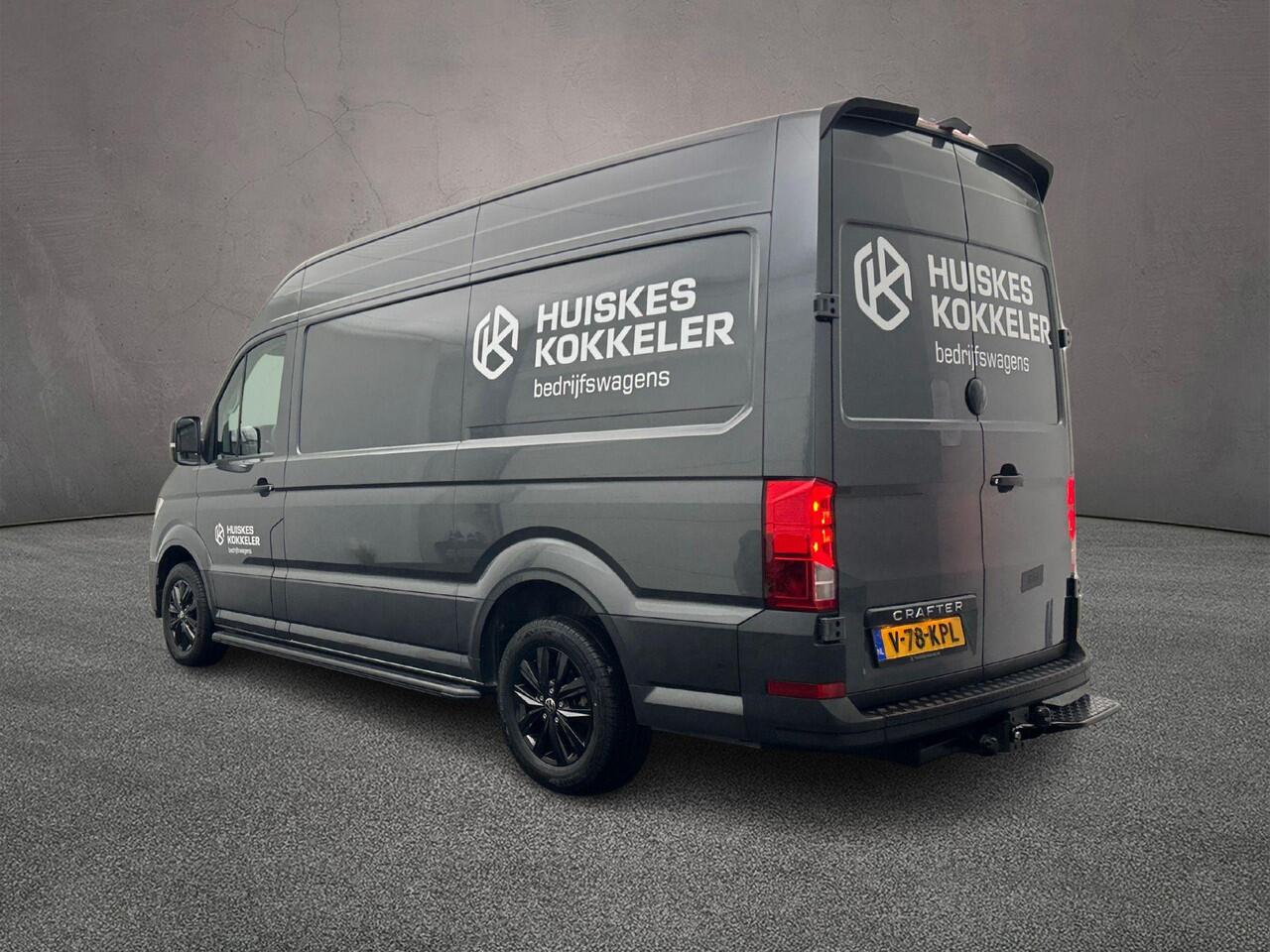 Volkswagen CRAFTER 35 2.0 TDI 177pk L3H3 Exclusive | LED-koplampen | ACC| Sidebars black | 17" wielen black | Trekhaak | Navigatie | Trekhaak | Betimmering | Stoelverwarming | Stuurverwarming