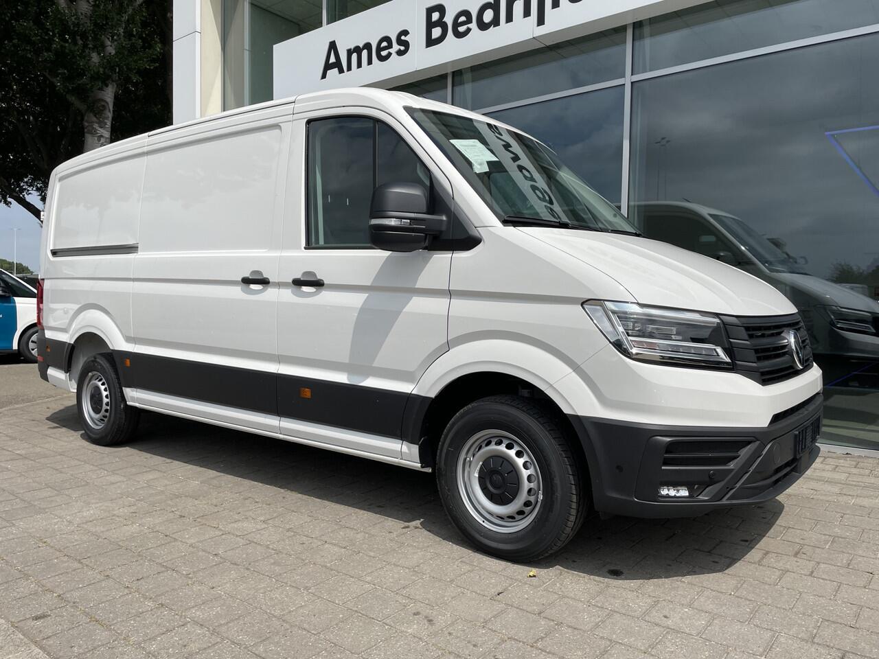 Volkswagen CRAFTER 30 2.0 TDI L3H2 Highline 140pk Automaat | Trekhaak | App connect
