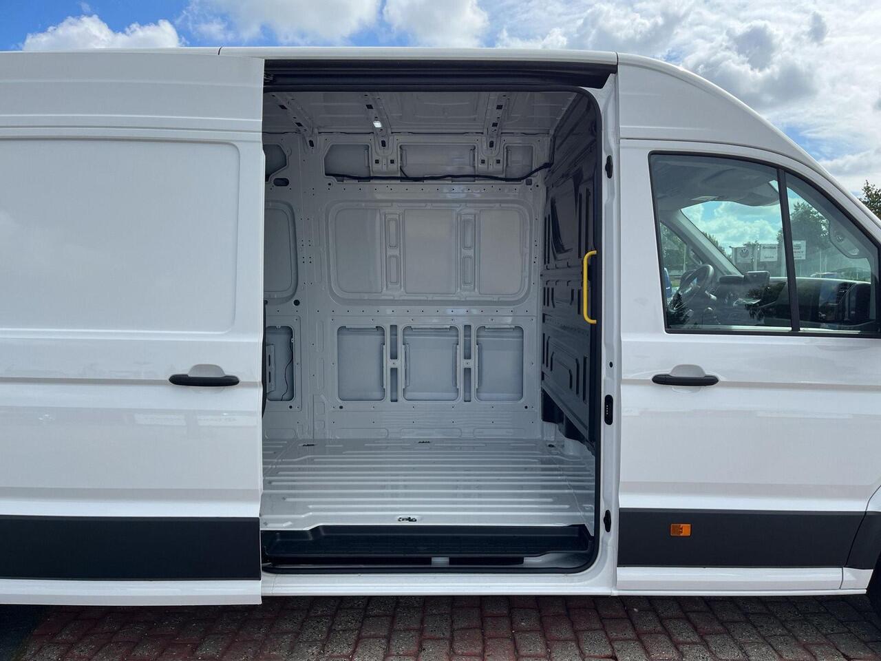 Volkswagen CRAFTER 35 2.0 TDI L4H3 | Comfortline | 177 Pk | wb 4490mm | A- Camera | App Connect |ERGO |