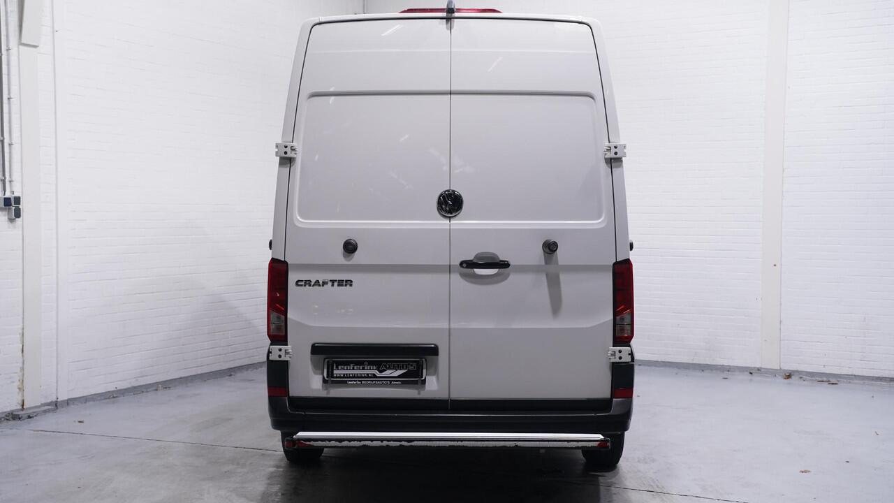 Volkswagen CRAFTER 2.0 TDI 140 pk L3H3 Airco, App Connect 270 Graden Deuren, Laadruimte Pakket, Opstap achter, 3-Zits