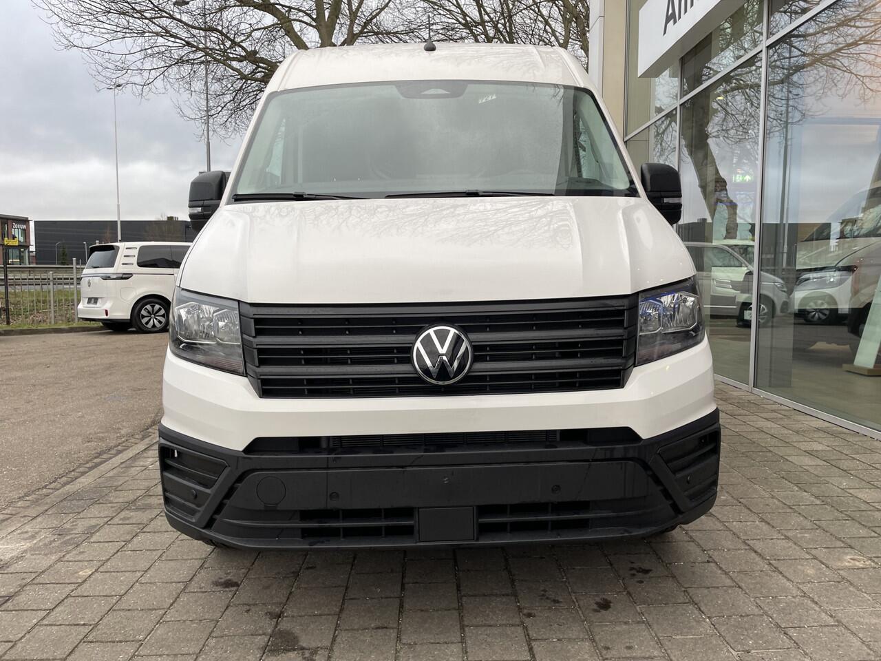 Volkswagen CRAFTER 35 2.0 TDI L3H3 140PK Hand | Trekhaak | Camera | App Connect